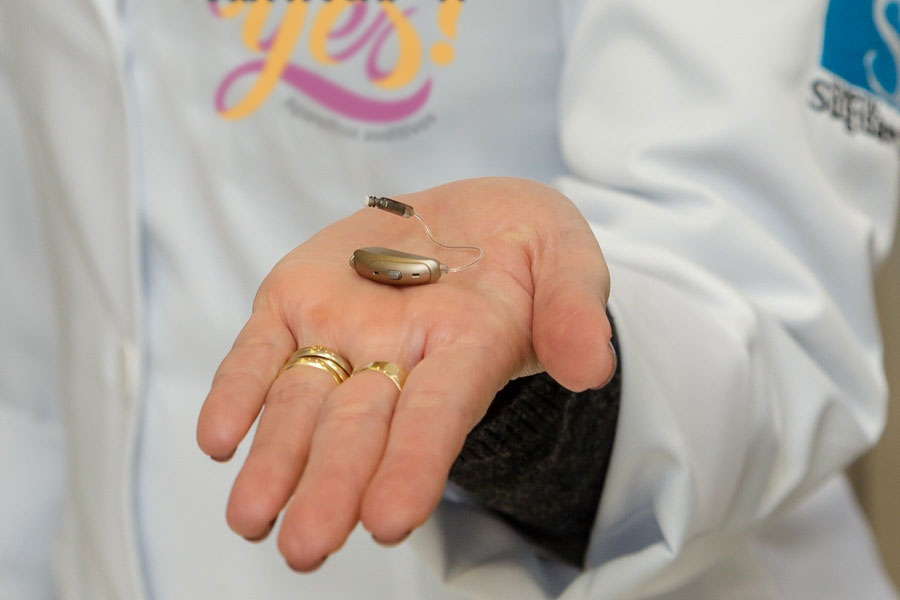 Benefícios mais recentes na tecnologia de aparelhos auditivos